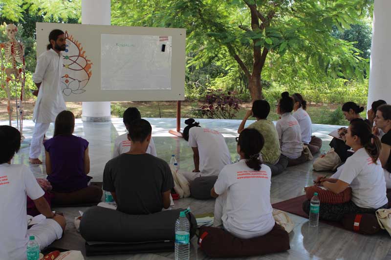 200 hour yoga teacher training in Rishikesh, Rishikesh, Uttarakhand, India