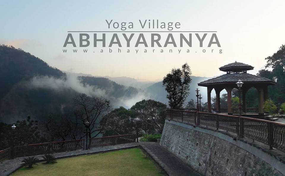 Yoga Retreats in Rishikesh, India Rishikesh Yogpeeth, Pauri Garhwal, Uttarakhand, India