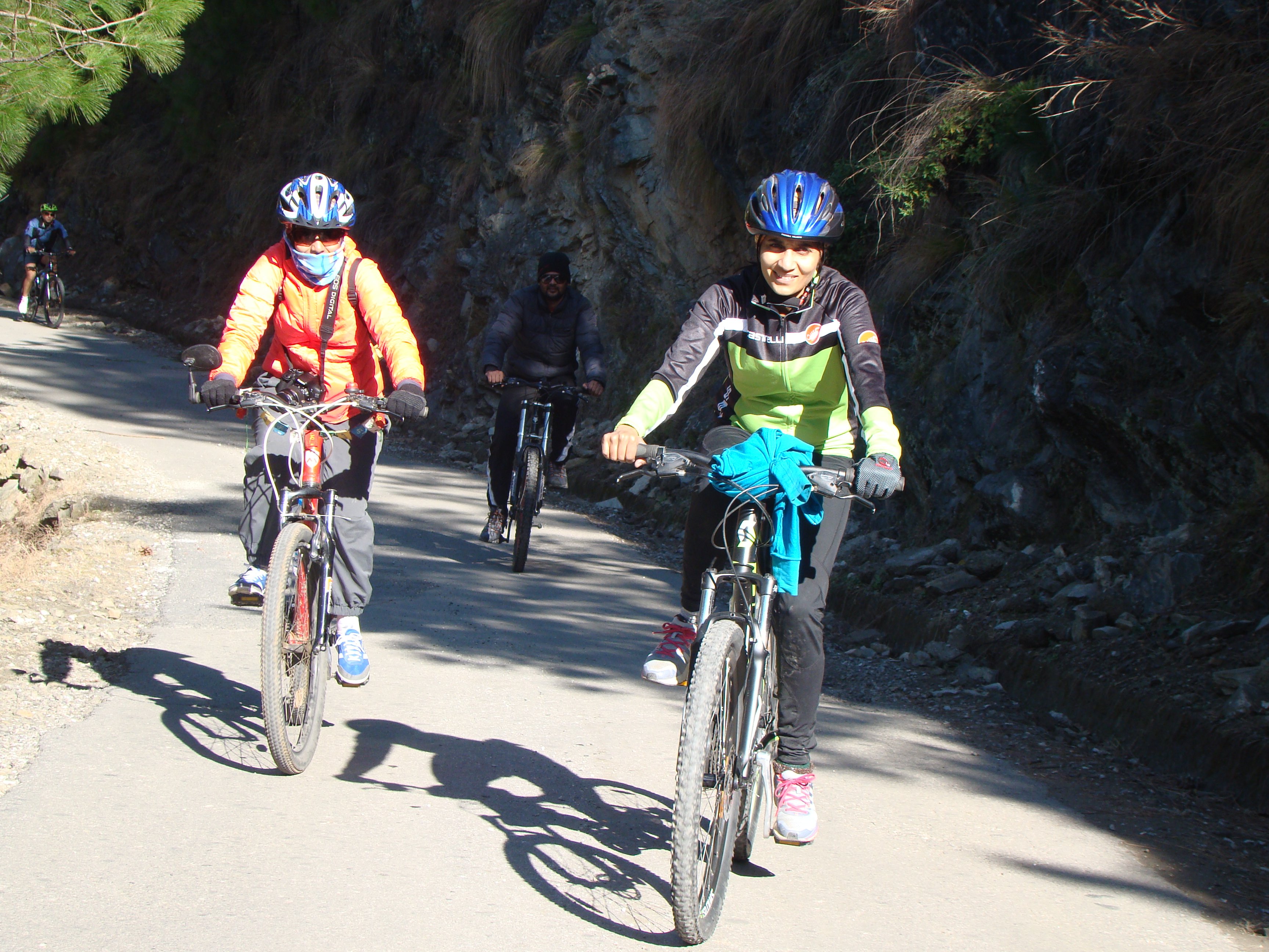 Manali Cycling, Kullu, Himachal Pradesh, India