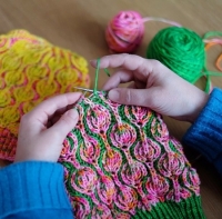 Knitting workshop with Julie Knits in Paris at Countess Ablaze, Jan 2020