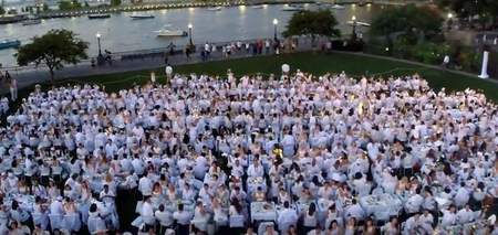 Brooklyn Popup Soiree Dans Le Parc A Chic All White Party, Brooklyn, New York, United States