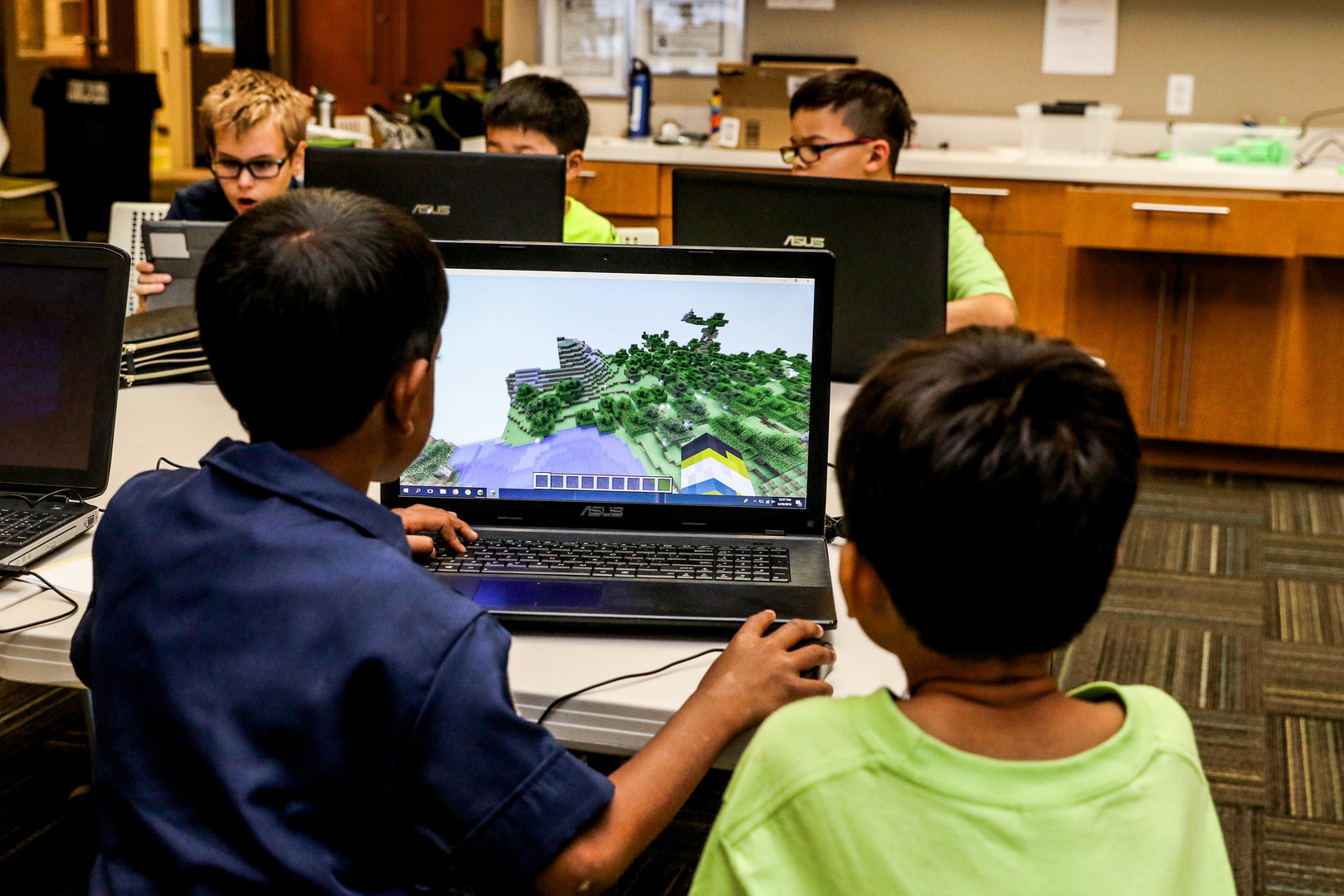 REAL TIME MINECRAFT Class, Bakersfield, California, United States