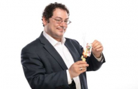 Seth Neustein - An evening of Magic and Mentalism