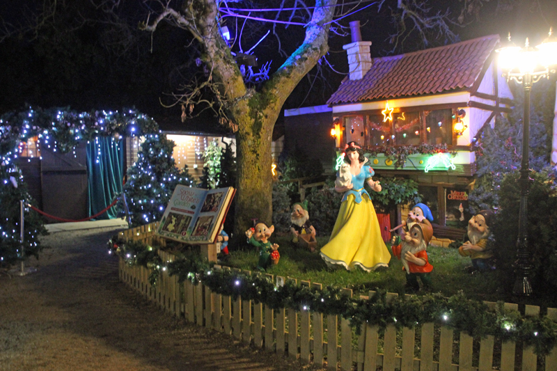 Christmas Fairytale 2021, Southcombe, Oxfordshire, United Kingdom