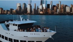 NYC Midnight Yacht Party Cruise Skyport Marina Jewel 2022