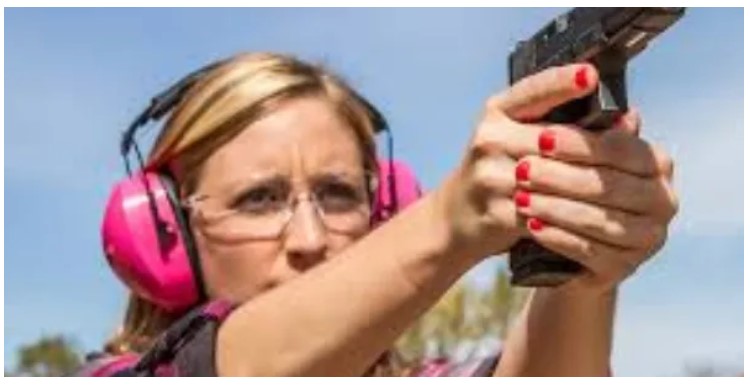 Women's New Gun Owner Class, Sasser Lane, Walker, Louisiana,Louisiana,United States