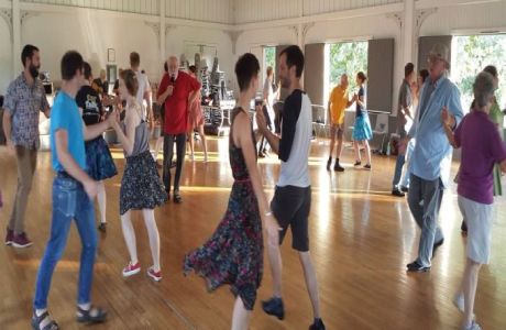 FOOT-Loose FREE Contra Dance Lessons: Saturday, May 7th, in Olin Pavilion, 6-8 PM, Madison, Wisconsin, United States