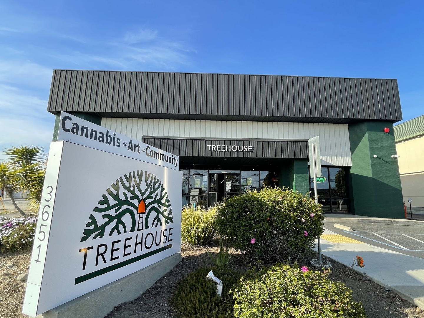 July First Friday @ Treehouse Dispensary!, Soquel, California, United States
