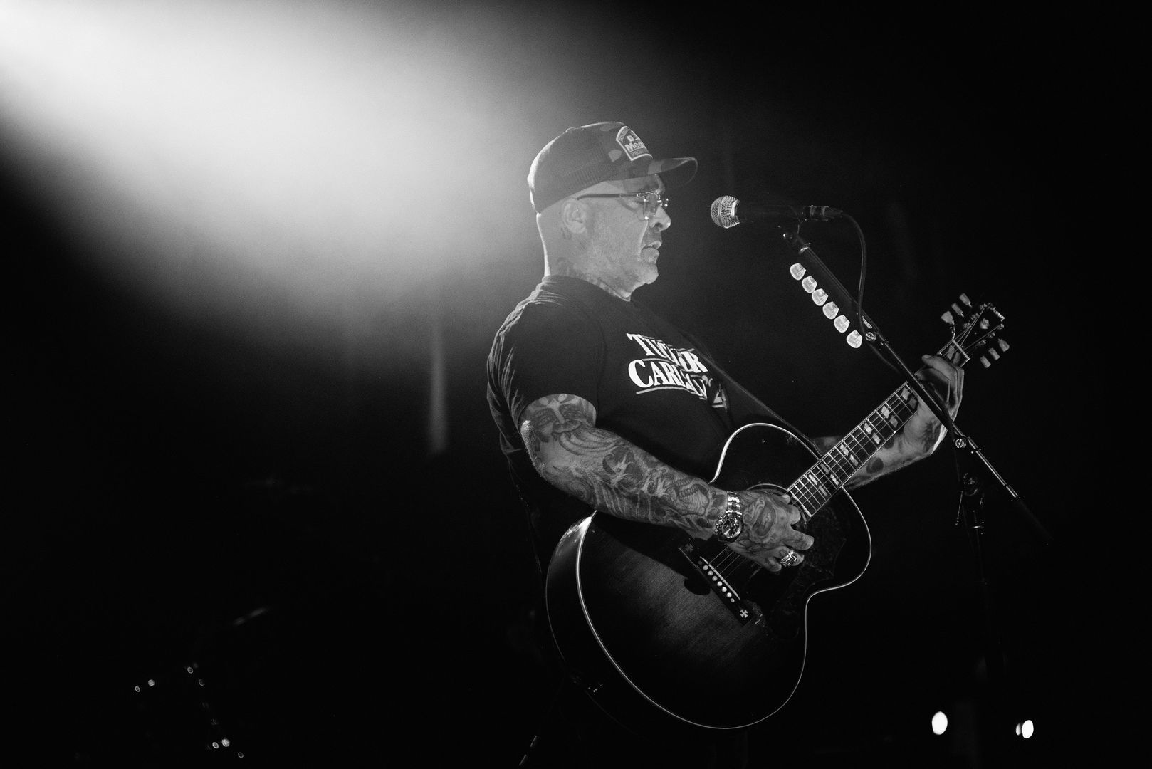 Aaron Lewis: Frayed at Both Ends, The Acoustic Tour LIVE at Hollywood Casino, Charles Town, Charles Town, West Virginia, United States
