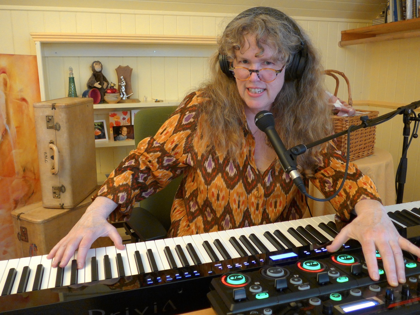 When We Gather - a loopy musical (Nanaimo Fringe Festival), Nanaimo, British Columbia, Canada