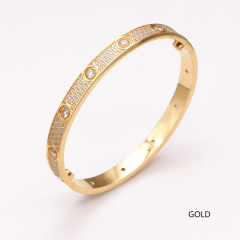 Newly Launched Cz Gold Plated Titanium Steel Bracelet