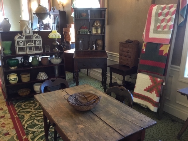 Greensburg Antique Show and Sale, Greensburg, Pennsylvania, United States