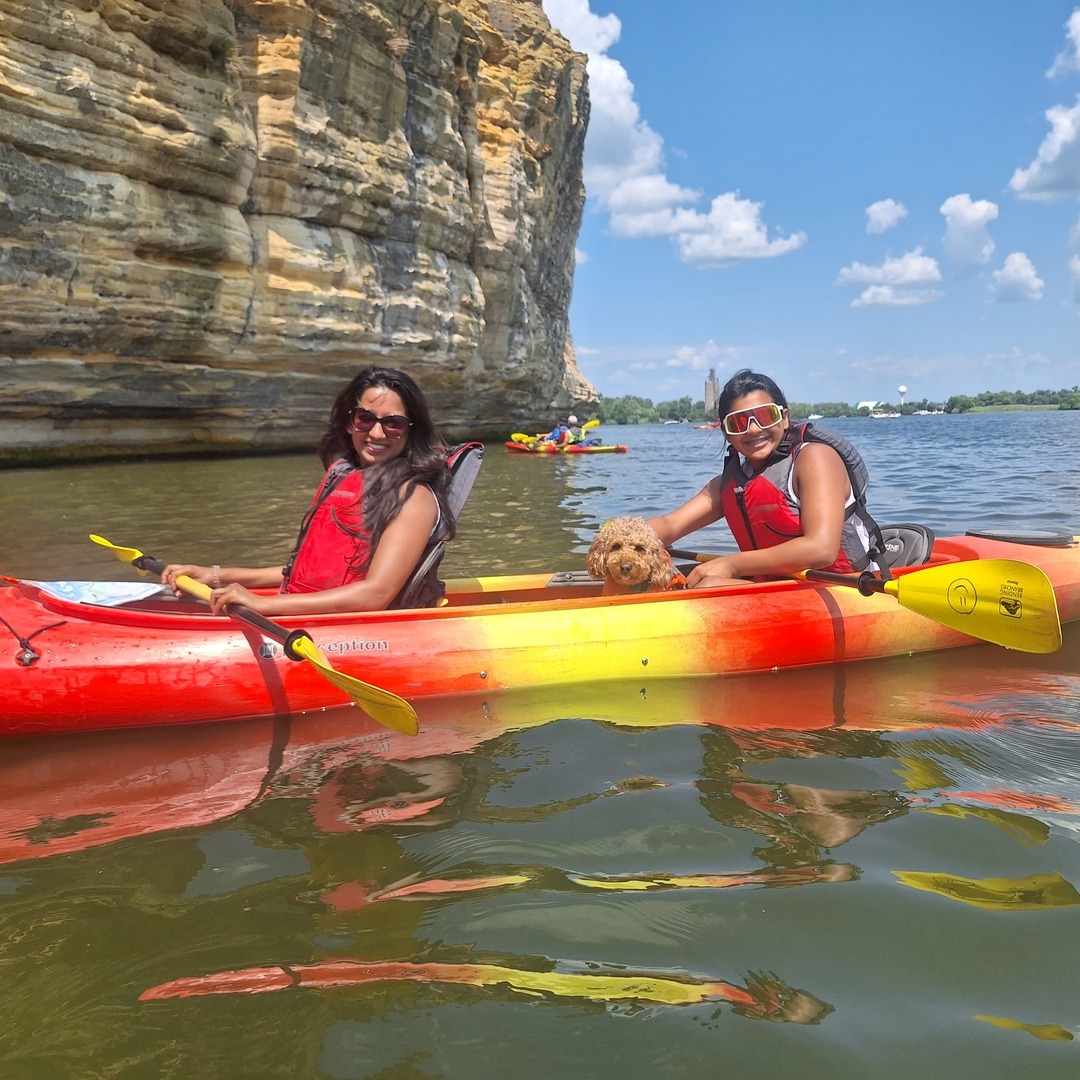 Starved Rock Guided Kayak Tour, Ottawa, Illinois, United States