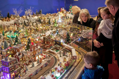 Christmas in July: Model Trains!