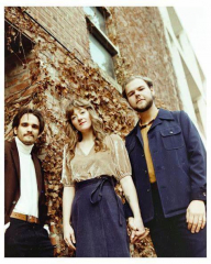 Acclaimed Nebraska Folk Trio "The Wildwoods" to open Fall Season at Lititz Shirt Factory