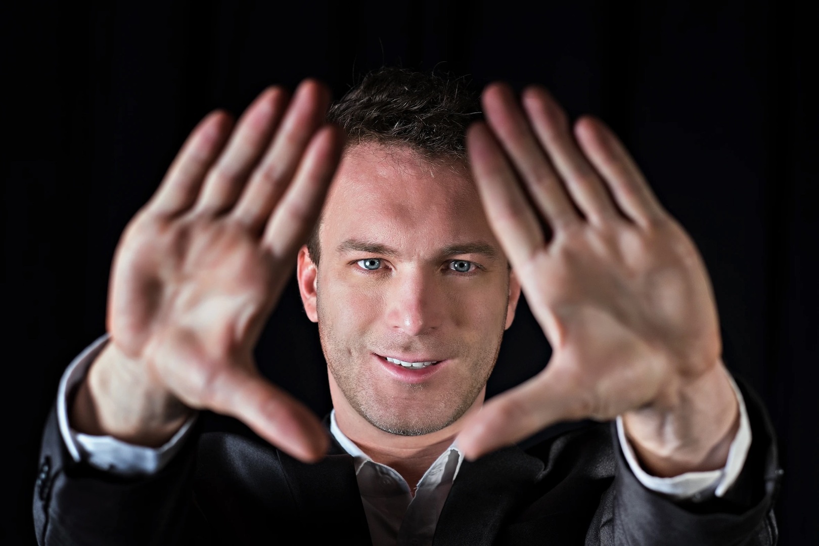 Jason Hudy | Mesmerizing Magic, Decatur, Illinois, United States