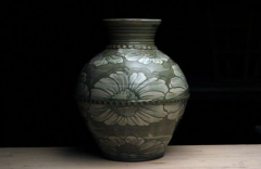 ART EXHIBITION: "flores cinis terra". On view October 18th - January 15th