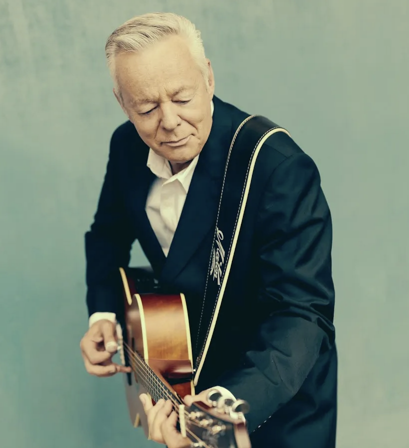 Tommy Emmanuel at Jack Singer Concert Hall, Calgary, Alberta, Canada