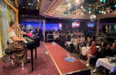 Dueling Pianos at the Lo Kai