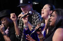 Motion (USA) Circle Singing