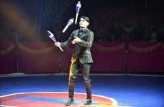 Do Portugal Circus arrived in Chicago