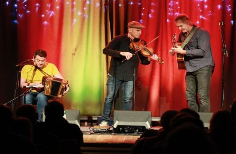 TRADMILL - 2nd Saturday Community Concert with Johnny B. Connolly, John Weed, Cary Novotny, Tualatin, Oregon, United States